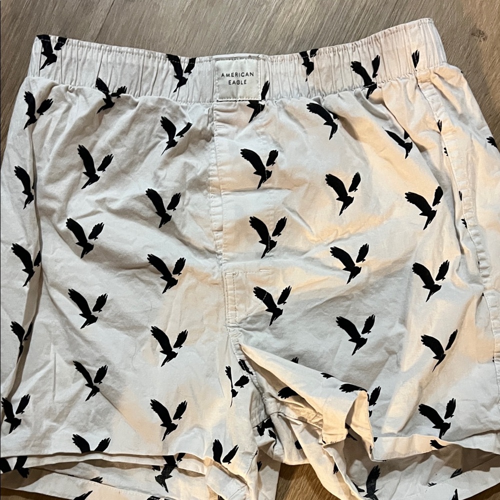 American Eagle Outfitters White and Black Women Shorts